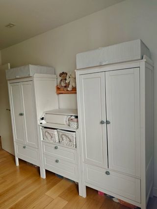 Conjunto armario y cambiador Sundvik de Ikea