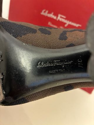 Botines Salvatore Ferragamo leopardo