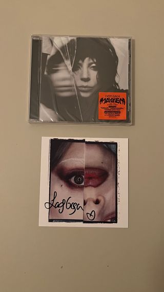 CD Lady Gaga Mayhem Edición Firmada