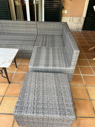 Divano 3 posti + poltroncina da terrazzo grigio