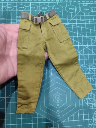 1/6 Escala pantalones verde militar.