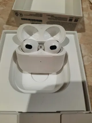 Apple AirPods