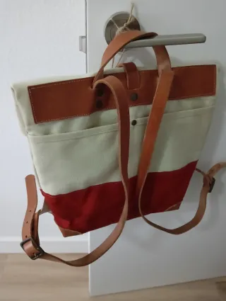 Mochila POHO cuero beige y rojo