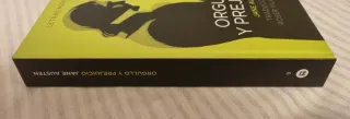 Orgullo y prejuicio (Letras mayúsculas. Clásico...