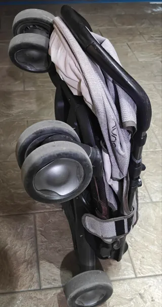 Silla de paseo ligera Nuna
