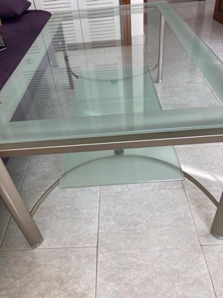 Mesa centro metal y cristal