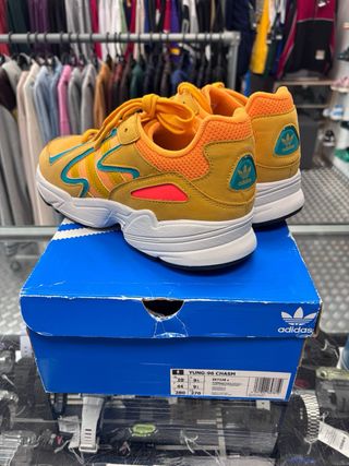 Zapatillas Adidas Yung-96 Chasm Naranja/Amarillo