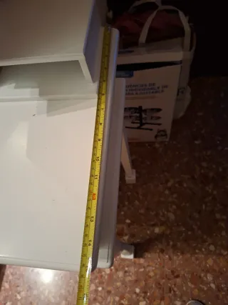 Tocador blanco con taburete