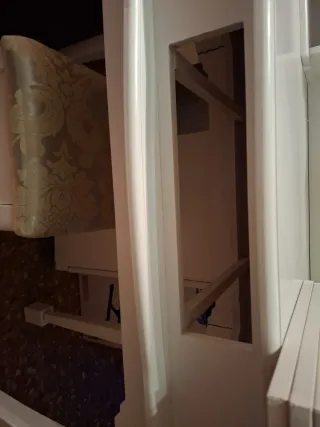 Tocador blanco con taburete