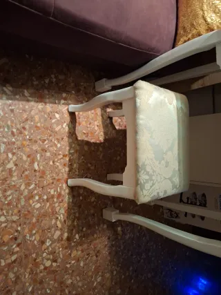 Tocador blanco con taburete