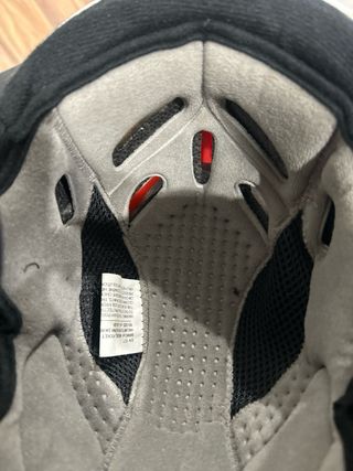 Casco de esquí Briko blanco y rojo