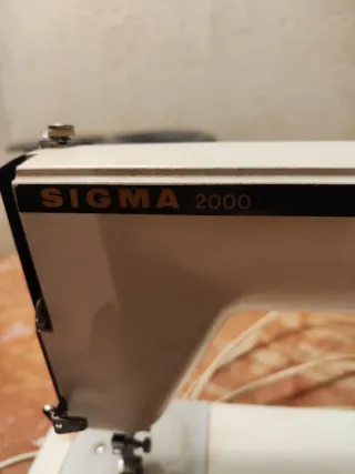 Máquina de coser Sigma 2000