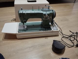 Máquina de coser Refrey