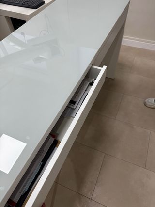 Escritorio moderno cristal y metal