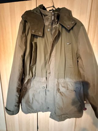 Abrigo verde militar