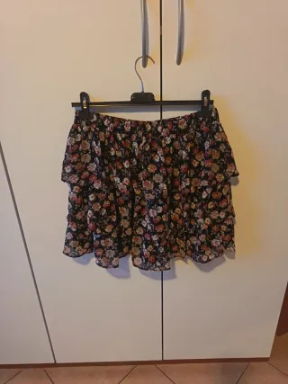 Gonna corta a fiori