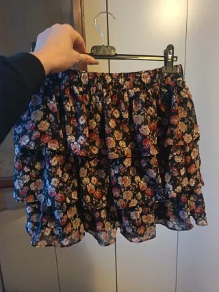 Gonna corta a fiori