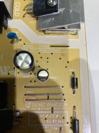 F89 - FUENTE TV SAMSUNG UE58AU7175 BN4401054A BN44