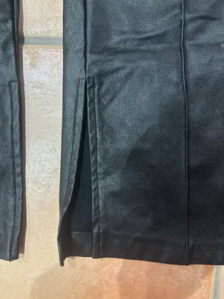 Pantalones de cuero negros