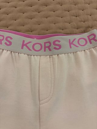 Conjunto Michael Kors rosa y blanco