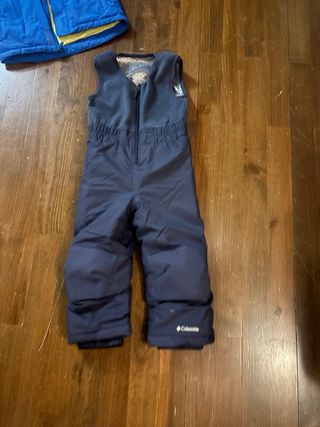 Conjunto Anorak y Peto Columbia 4/6 años