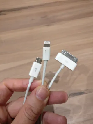 Cable USB Apple y Micro USB