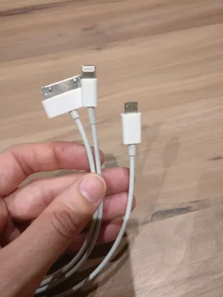 Cable USB Apple y Micro USB