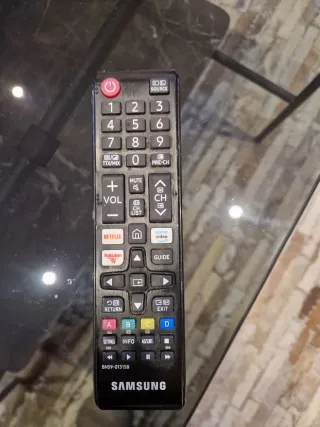 TV Samsung 43 Modelo UR43RU7105K