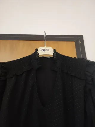 Camicia nera elasticizzata