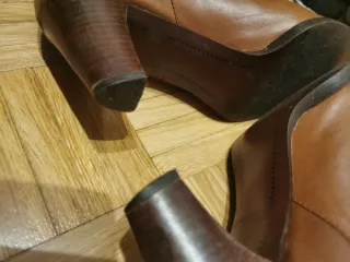 Botas altas de piel marrones