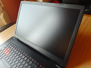 Portátil Gaming Asus ROG GTX 1070