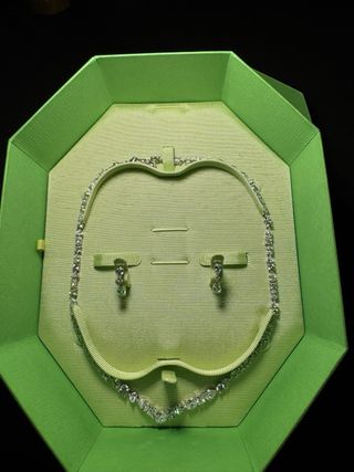 Conjunto Swarovski Collar y Pendientes