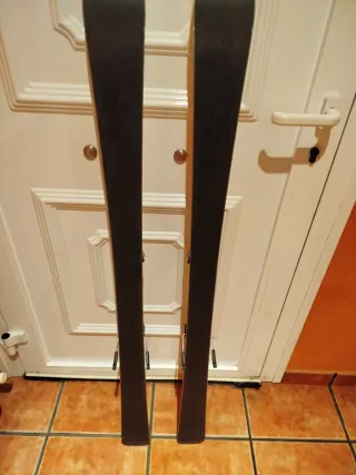 Esquís 1.30m con fijaciones ajustables