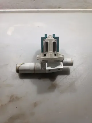 Bomba desagüe lavadora EP1A1BC02 CLF 34W