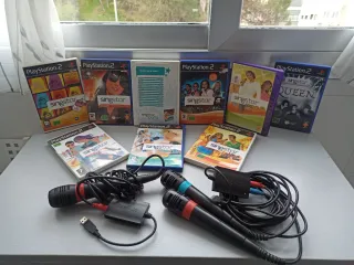 Micrófonos y CDs SingStar para PlayStation 2