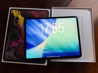 iPad Pro 12.9 (2018) 256GB + Apple Pencil + Caja