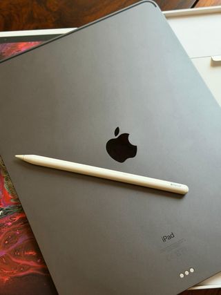 iPad Pro 12.9 (2018) 256GB + Apple Pencil + Caja