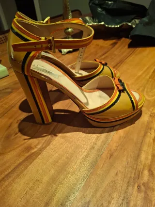 Sandalias Prada Tacon Ancho