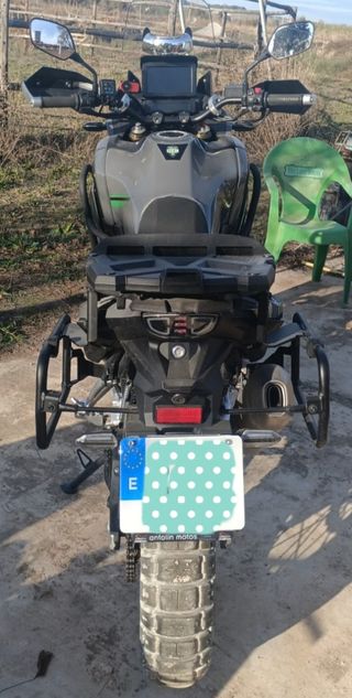Estupenda Moto Rieju Aventura 500 Legend poco uso