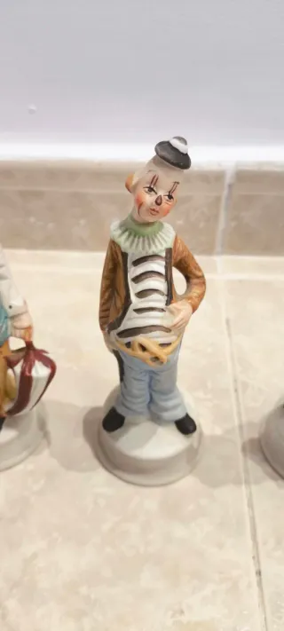 Figuras de porcelana payasos (3 unidades)