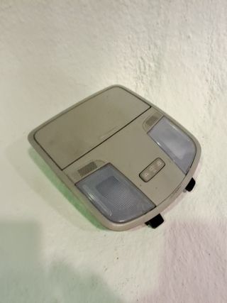 LUZ INTERIOR DELANTERA KIA RIO