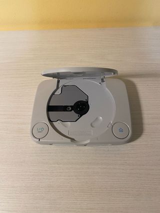 Playstation 1 + 1 Joystick + cavi necessari