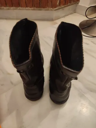 Botines camperos negros talla 38