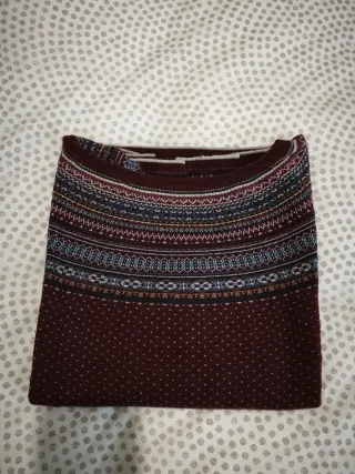 Jersey Invierno Talla M Granate Estampado