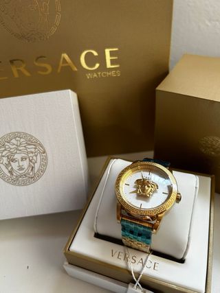 Reloj Versace Dorado y Blanco