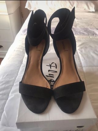 Sandalias de tacon Bershka