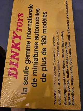 Dinky Toys Señales de Tráfico 1:43