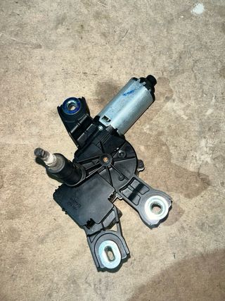 Motor limpiaparabrisas trasero VW Passat 2013