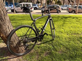 Trek Madone SL 5 Gen 8 Negro Mate