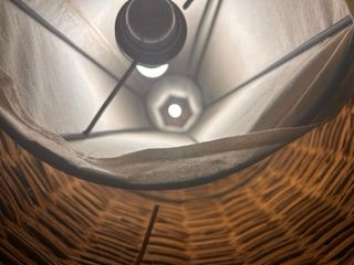 Lámpara de pie de ratánpreciosa!! 150cm de alto